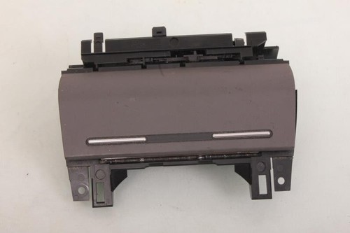 Aschenbecher 8e0857951f audi - 8e0857951f,