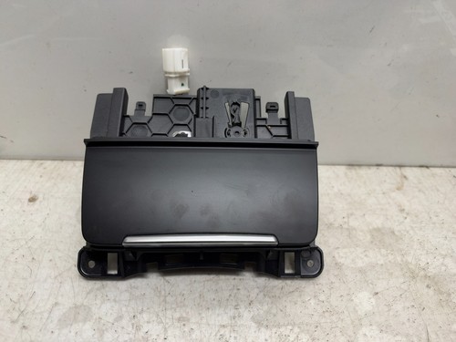 Audi aschenbecher - b8,